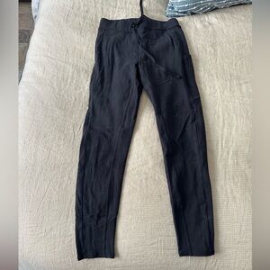 Alo yoga checkpoint legging